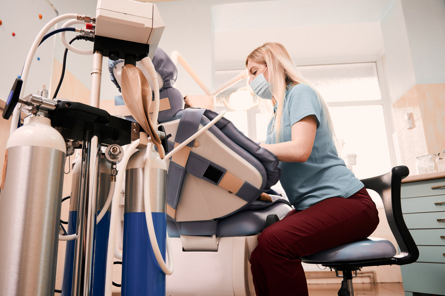 Improving Surgical Outcomes with Ergonomic Saddle Stools
