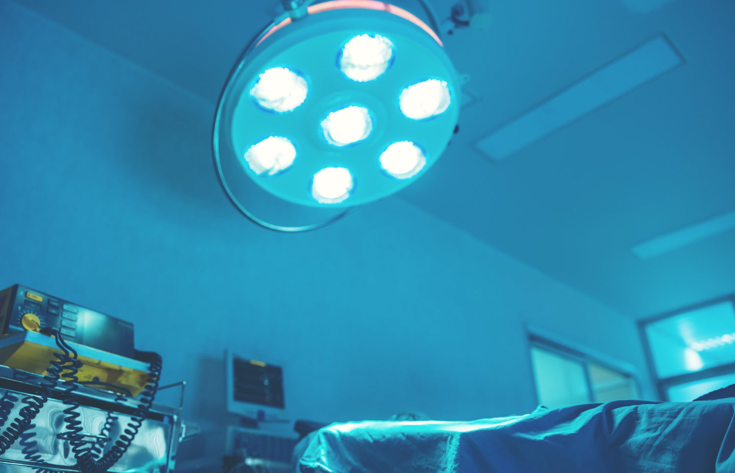Advanced Surgical Lights: Enhancing Precision and Safety