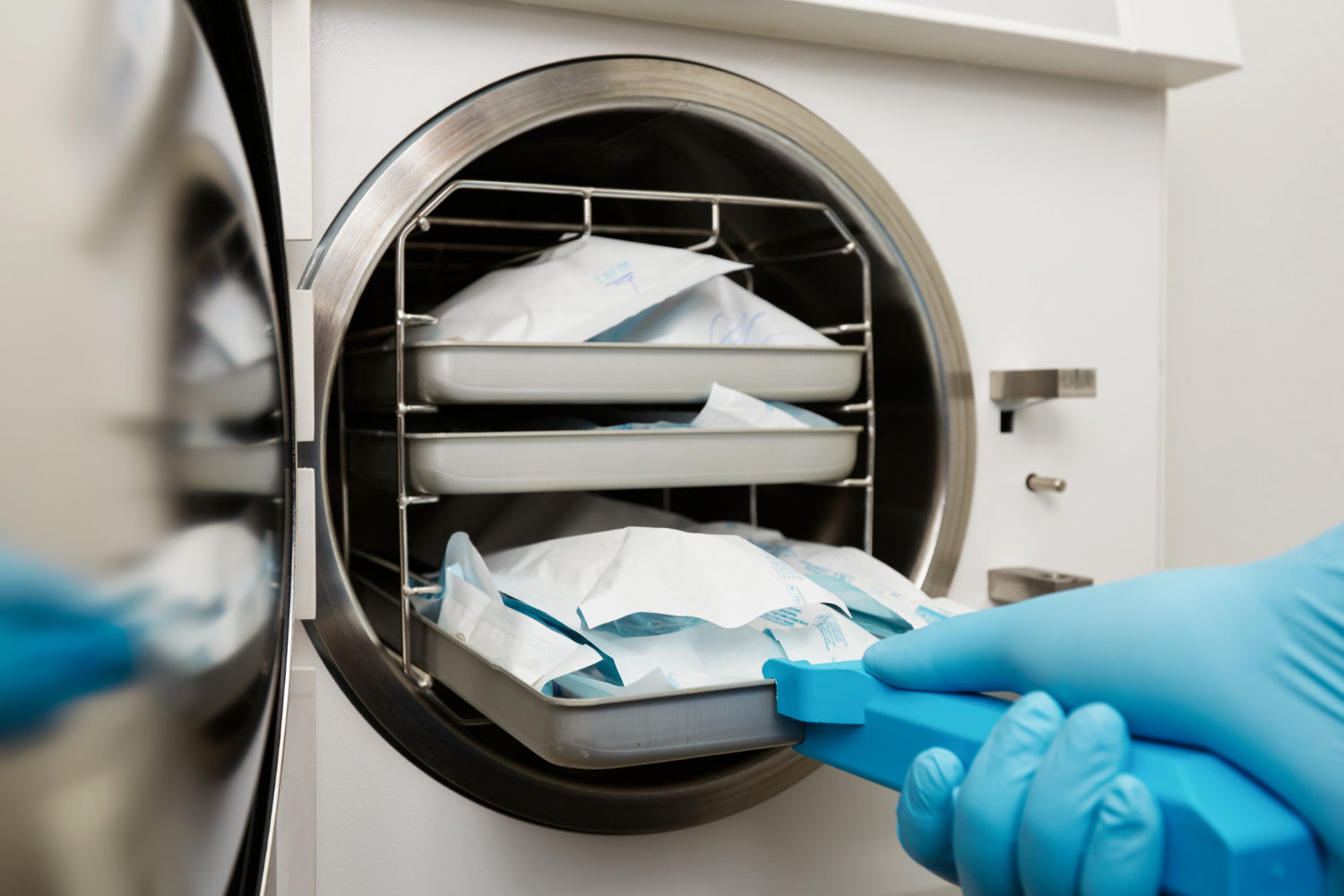 Discovering How Steam Sterilizers Ensure Complete Sterility