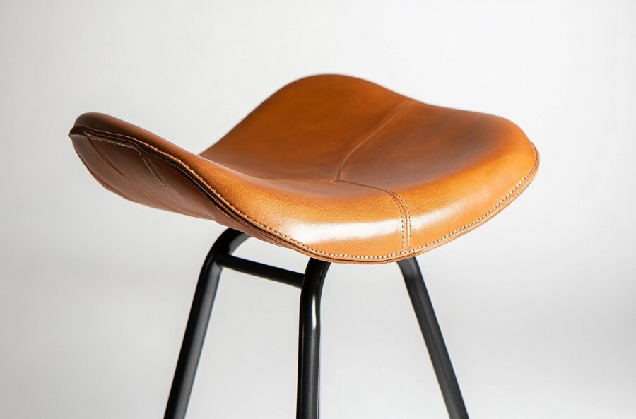 saddle chair