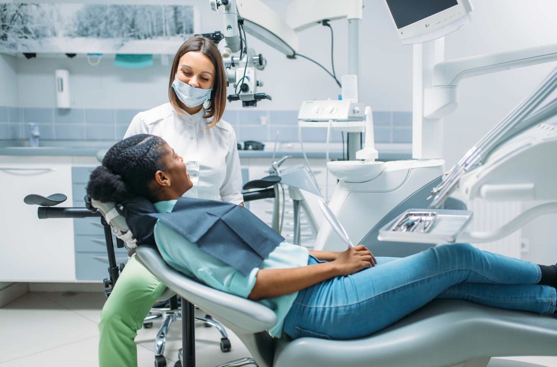 How to Choose the Right Saddle Stool for Your Healthcare Practice