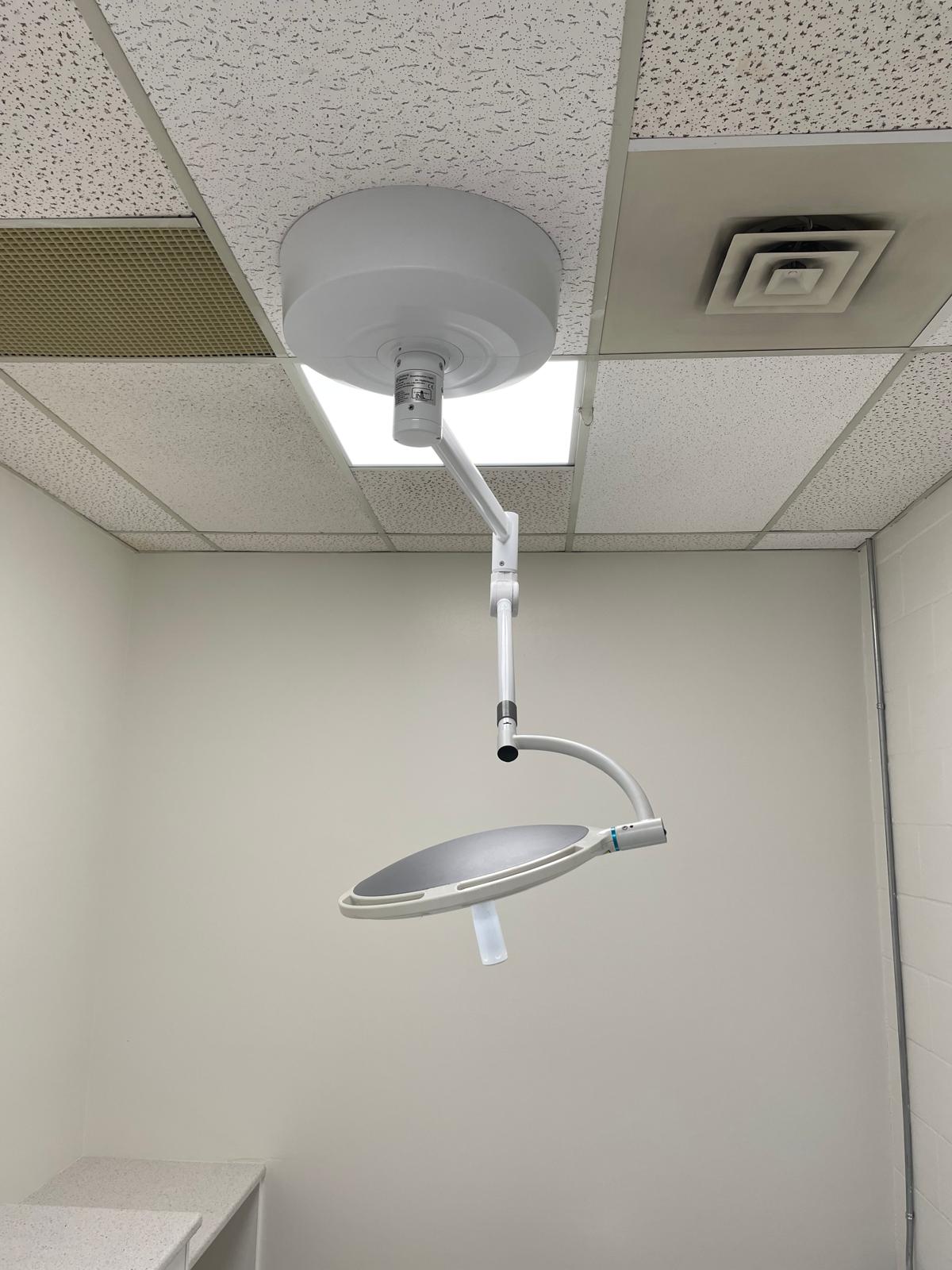 PN-400 LuminaPro Ceiling Mounted Exam / Procedure Light